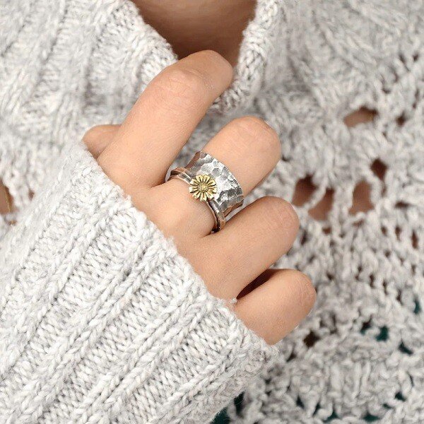 🔥 Last Day Promotion 75% OFF 🔥Sterling Silver Sunflower Spinner Ring